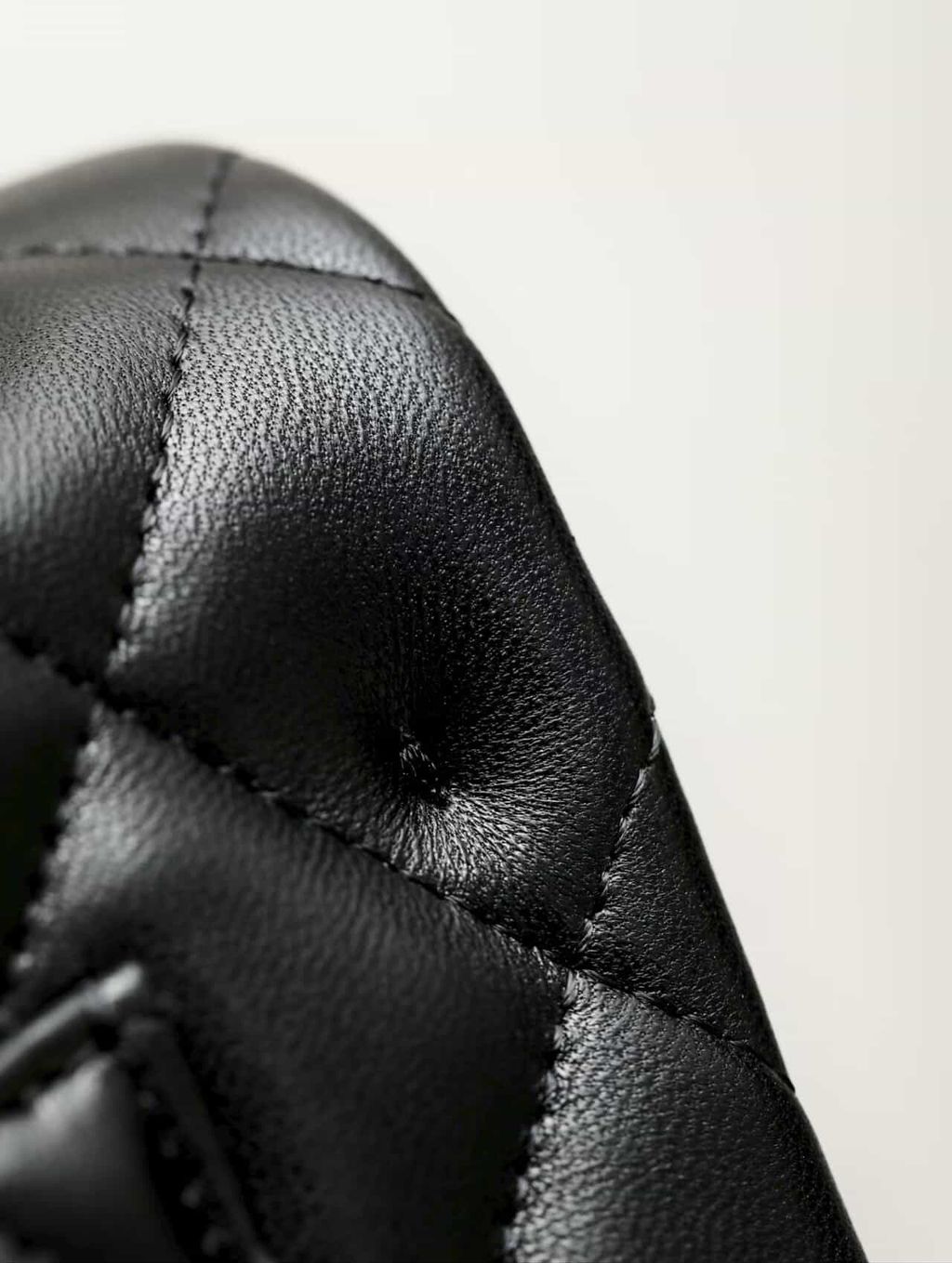 2C157BFD-21E3-4D19-A182-E86D386E4CF0