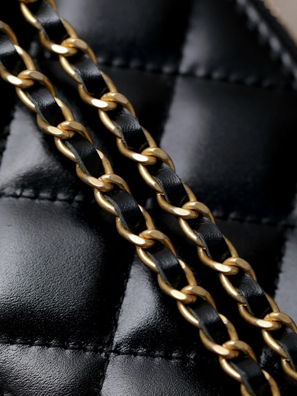 CHANEL 25S 雙金珠 化妝盒子包8