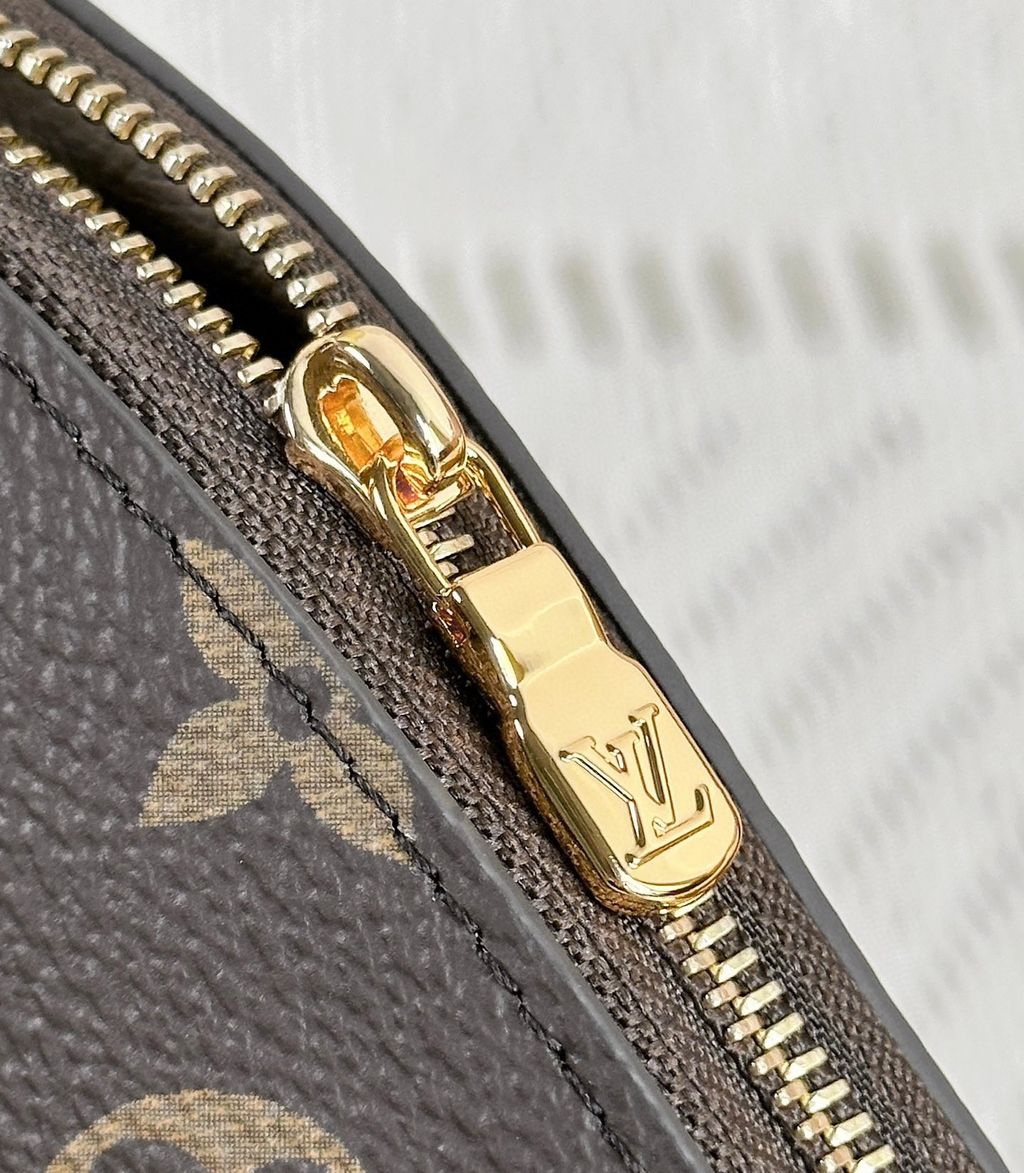 image_A0705056-46C0-4586-9273-C98A0B22A627_1763801026