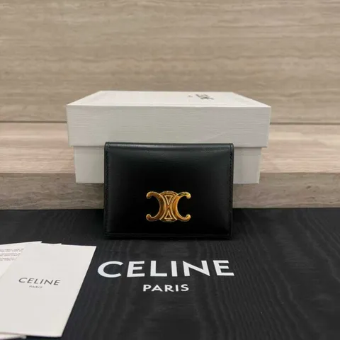 Annab   🍓 2025-11-11 10.59.43