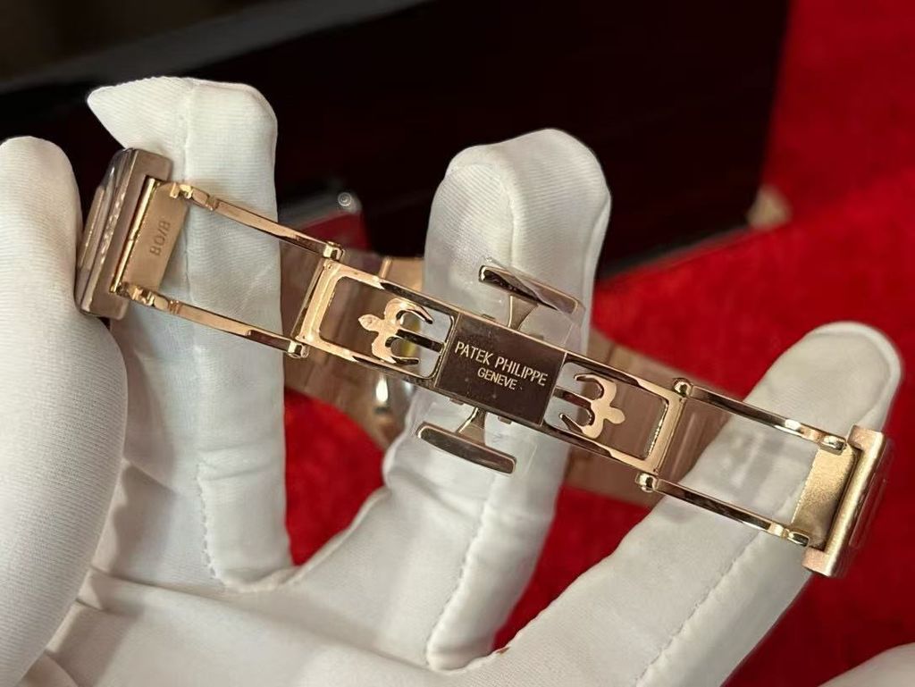PATEK PHILIPPE NAUTILUS 鸚鵡螺 7118:1R 玫瑰金白盤6.pic