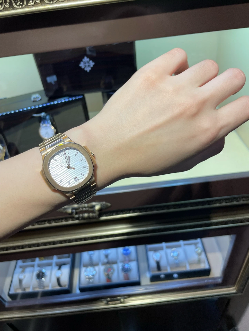 PATEK PHILIPPE NAUTILUS 鸚鵡螺 7118:1R 玫瑰金白盤3