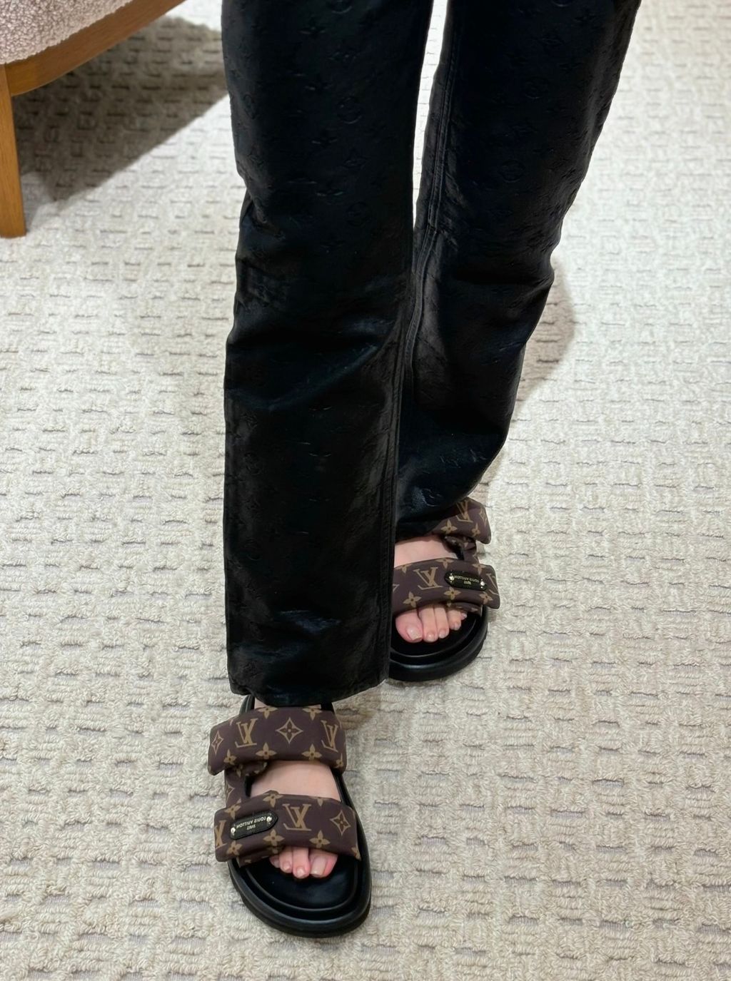 image_69BD0E88-60B8-4616-8A80-5520E74240F9_1765192979