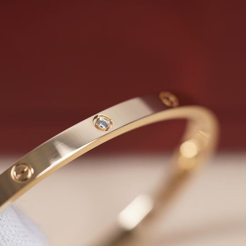 e5c900924b32b4340768c0a5b8ce1b4a 3