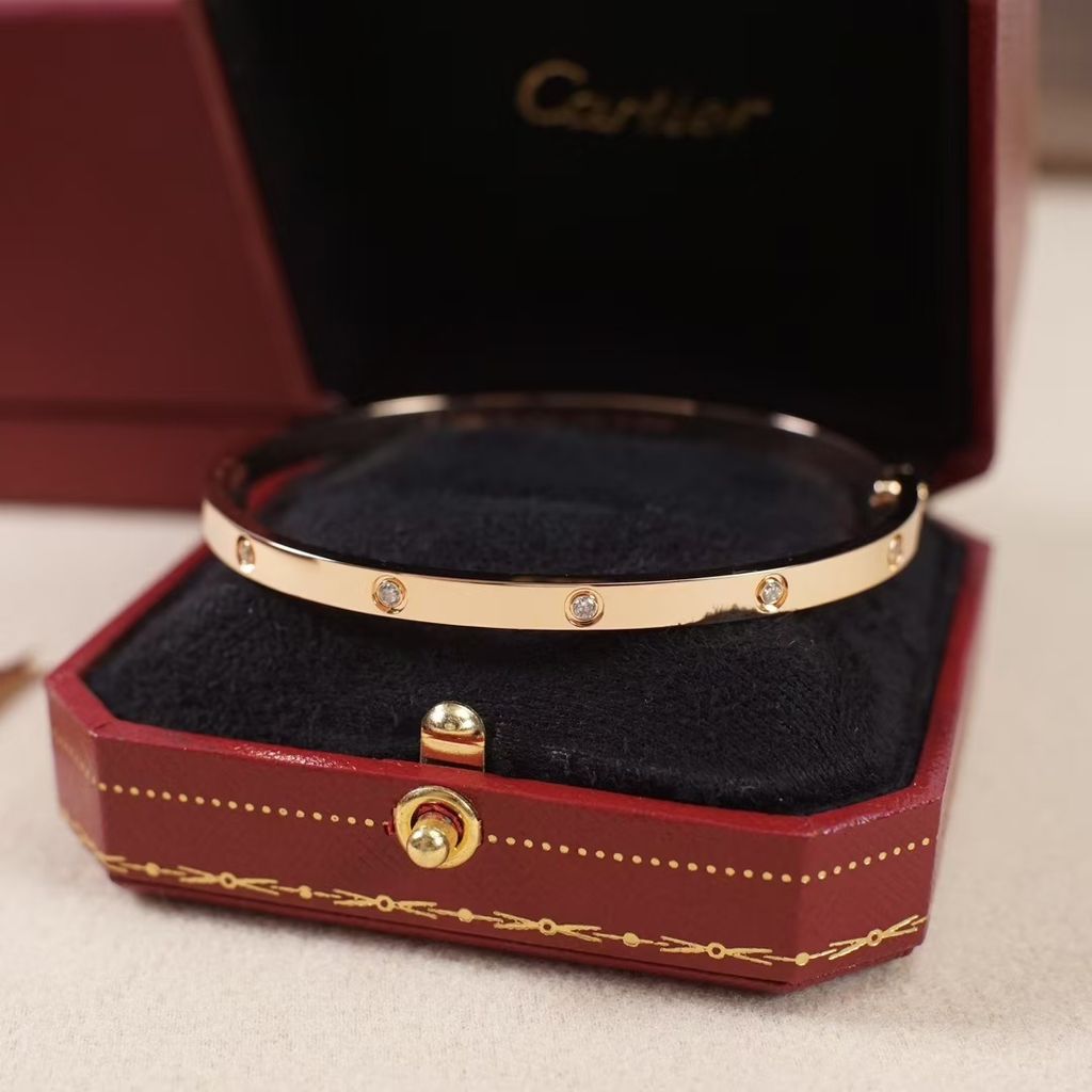 67b3b7e819615405fb7f82639f282195 3