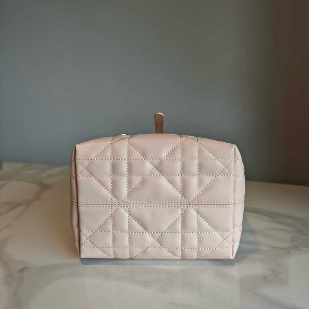 Annab   🍓 2025-12-12 17.04.06