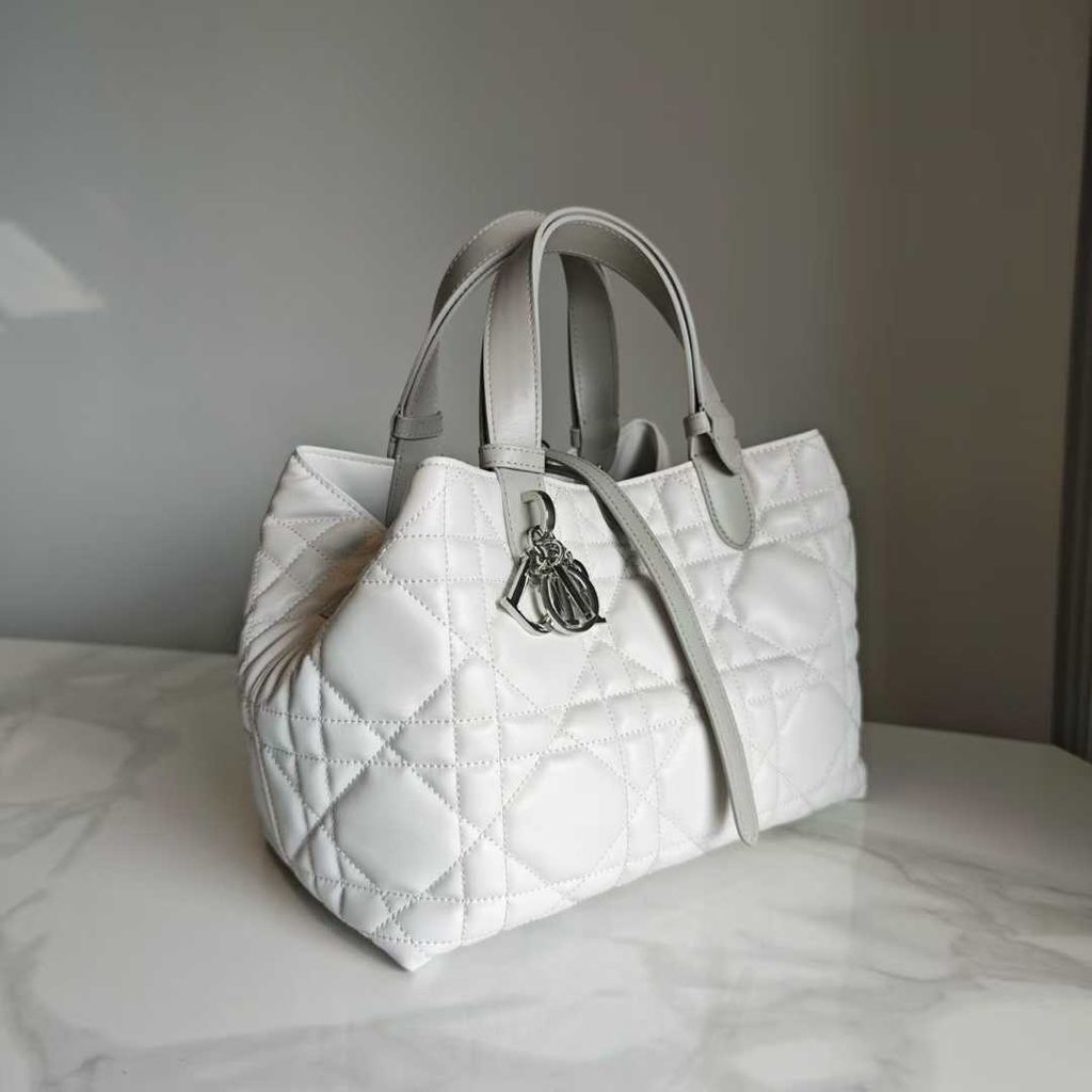 Annab   🍓 2025-12-12 17.17.13