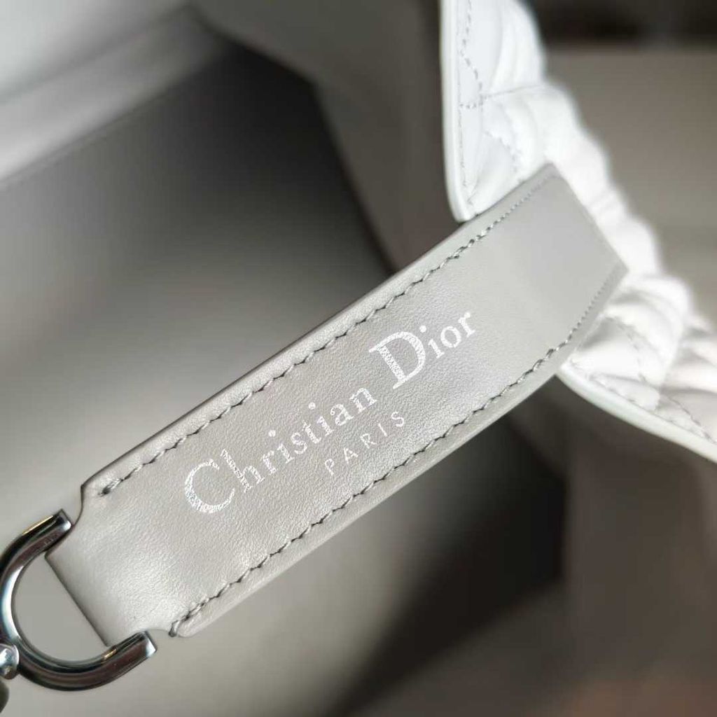 Annab   🍓 2025-12-12 17.17.17