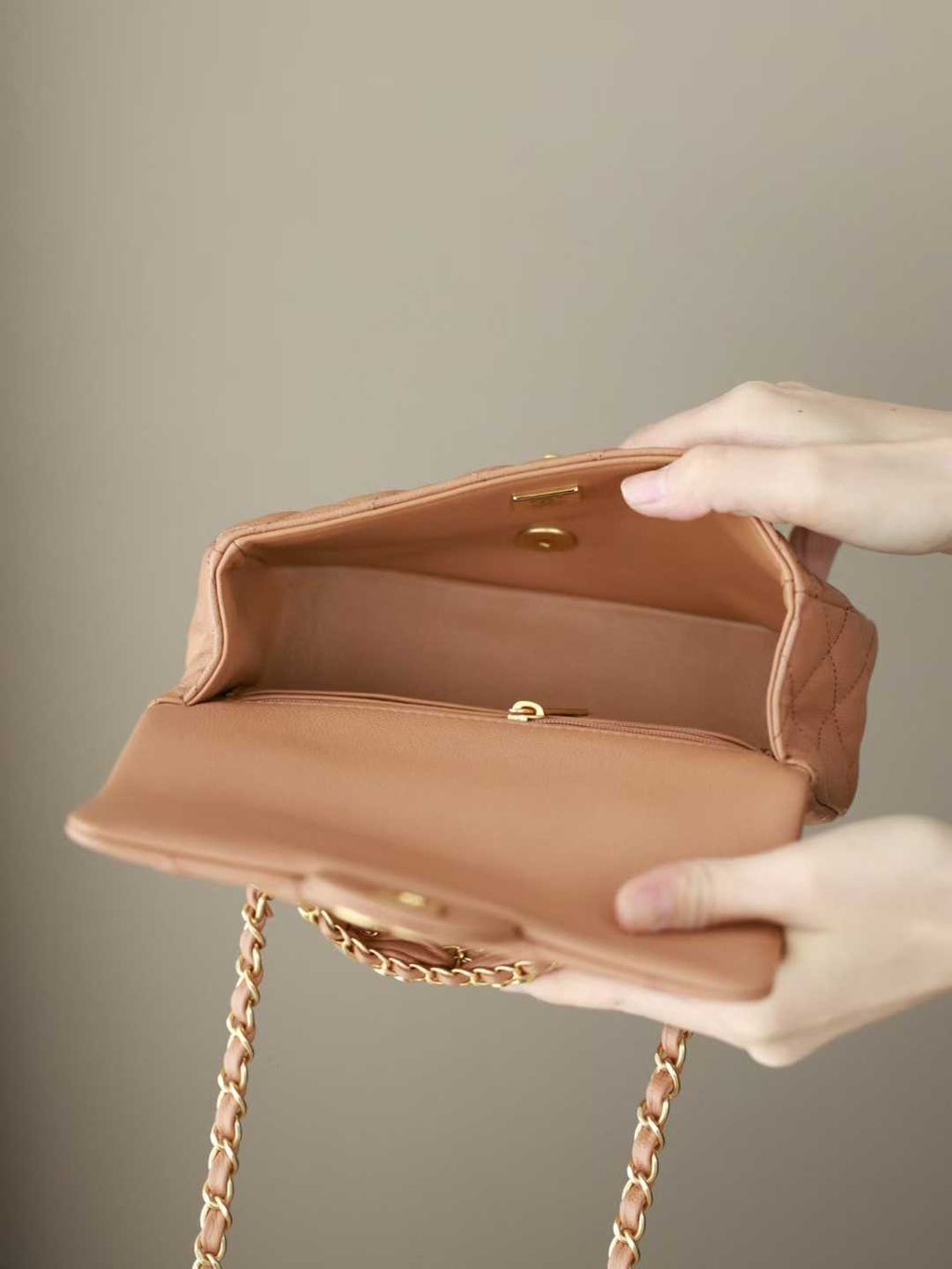 Annab   🍓 2025-12-12 16.01.19