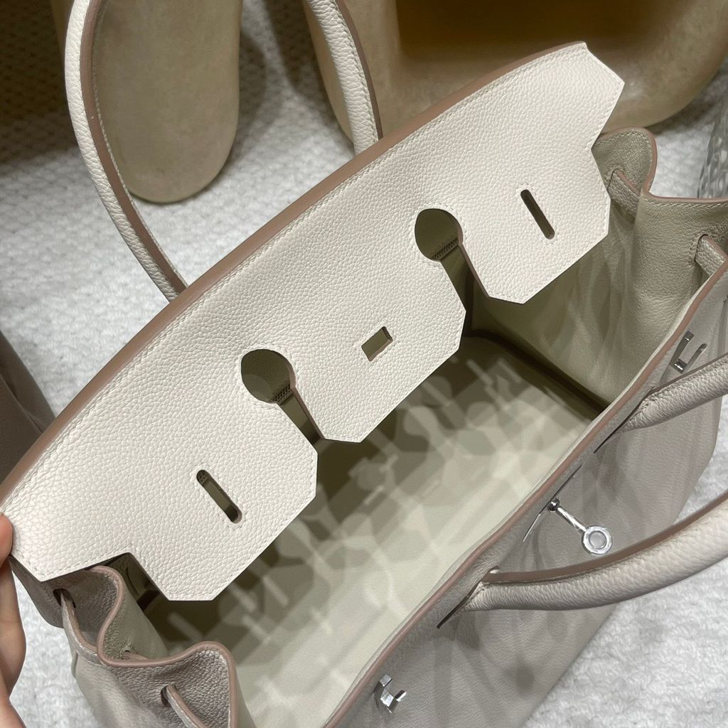 fac1c227f1223f73427cfe25eaeb1dbc