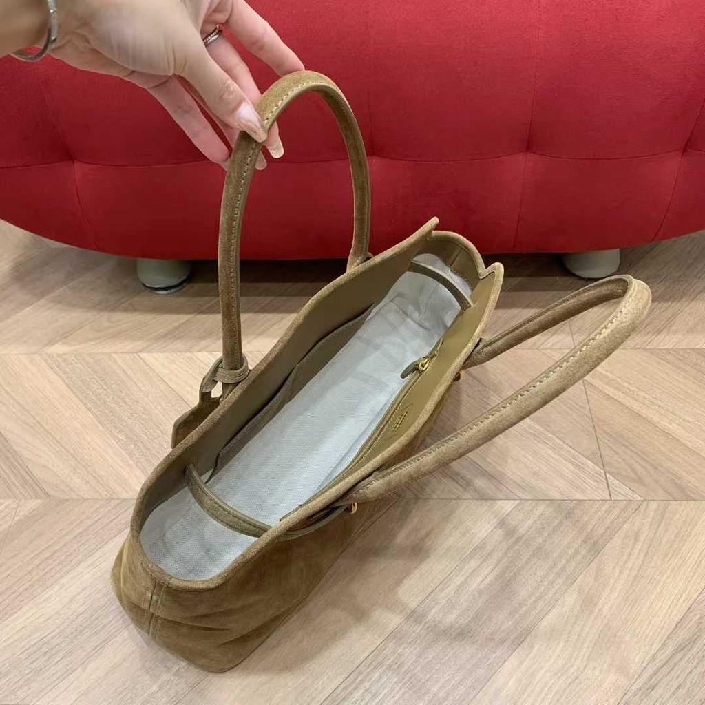 Annab   🍓 2025-12-12 17.46.44