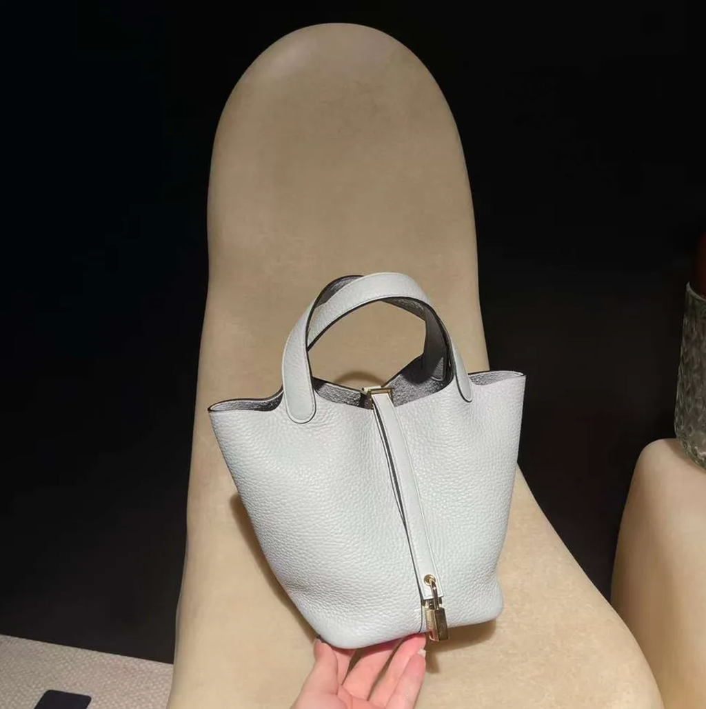 HERMES PICOTIN CLEMENCE皮 08聖杯藍色 金扣 菜籃子 上午11.30.22