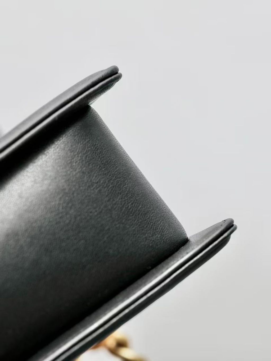 CHANEL LE BOY 經典牛皮口蓋包11