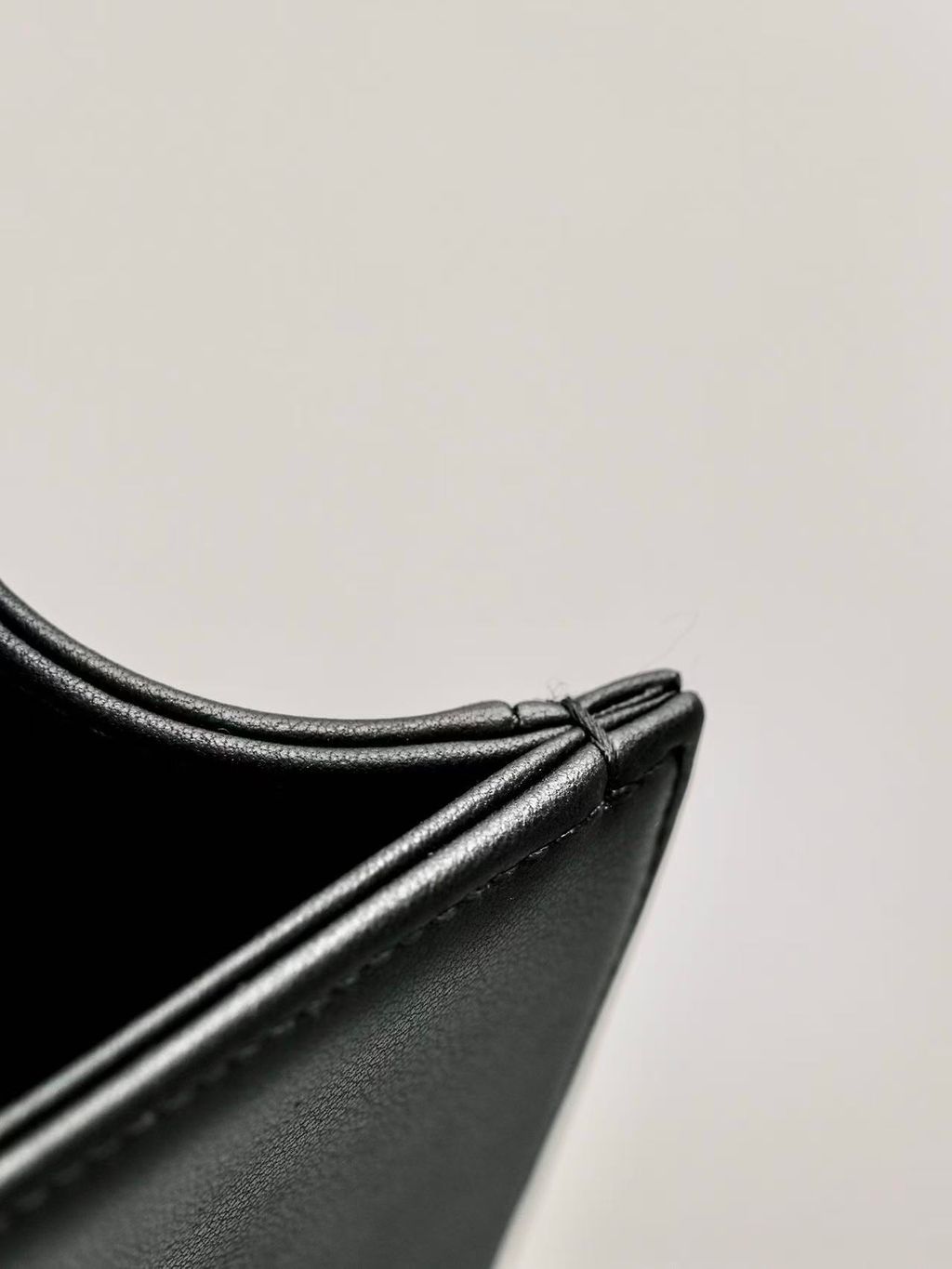 CHANEL LE BOY 經典牛皮口蓋包8