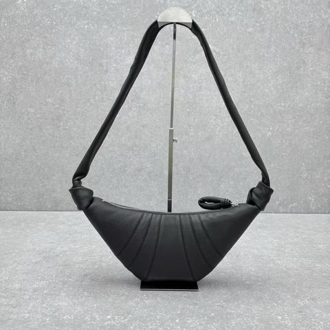 LEMAIRE 牛皮 牛角包 深巧克力色1