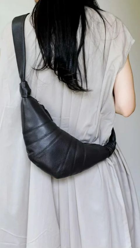 LEMAIRE 牛皮 牛角包 深巧克力色1