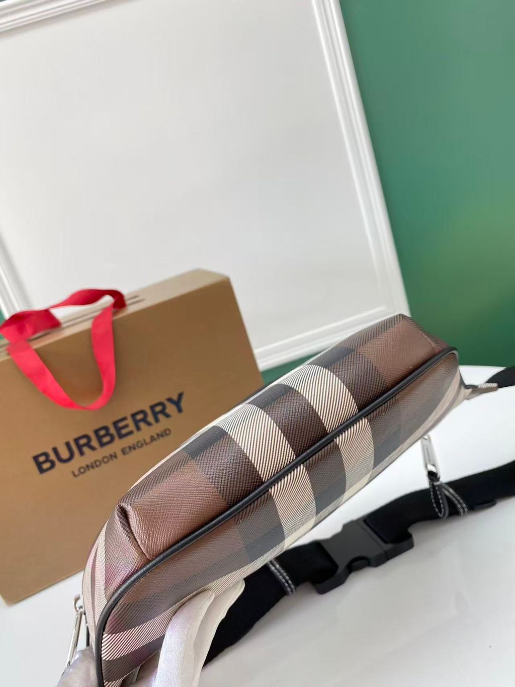 BURBERRY CASON PVC格纹腰包 深樺木棕色1