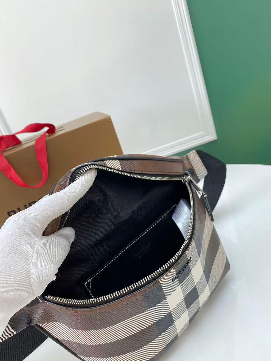 BURBERRY CASON PVC格纹腰包 深樺木棕色2