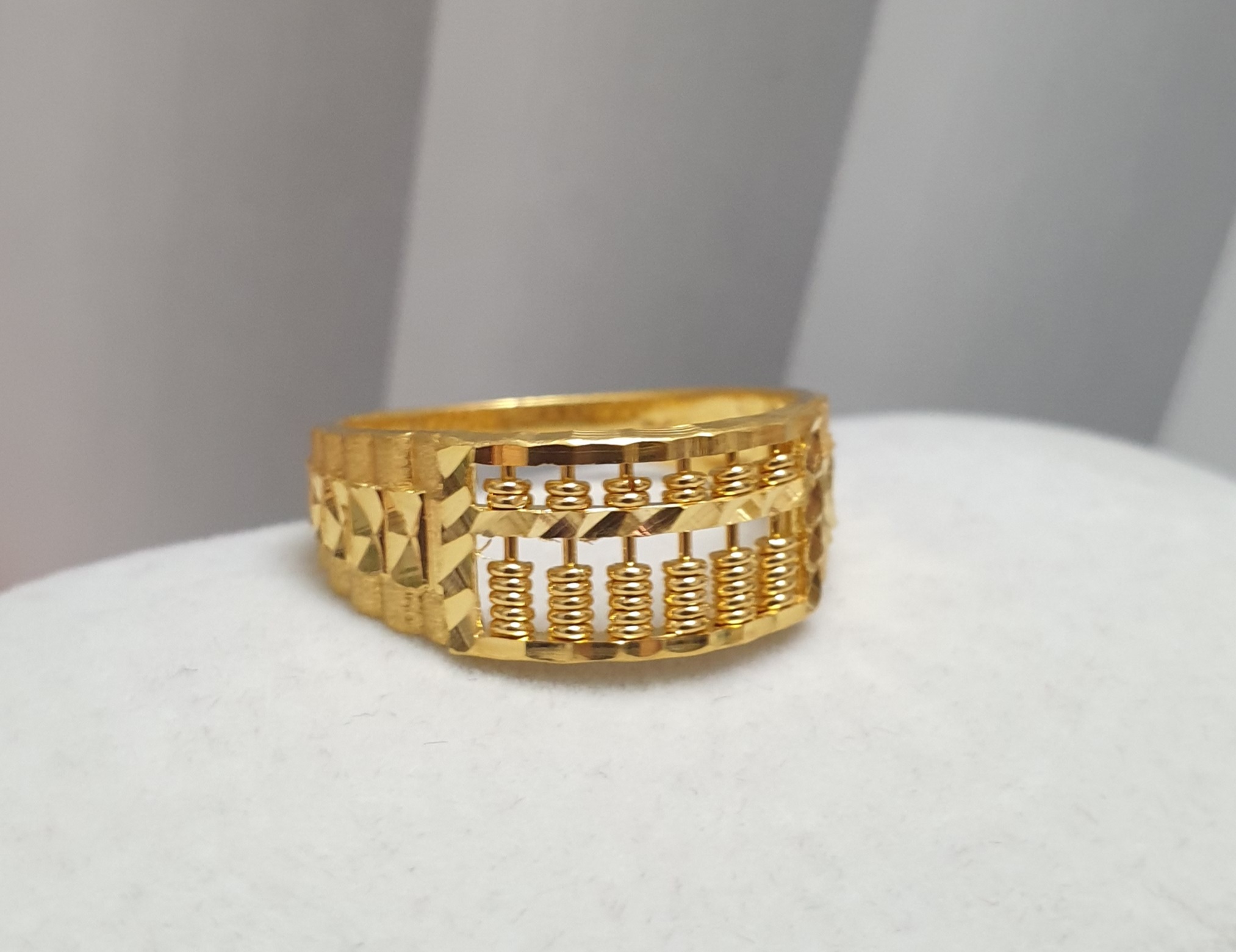 Abacus Ring