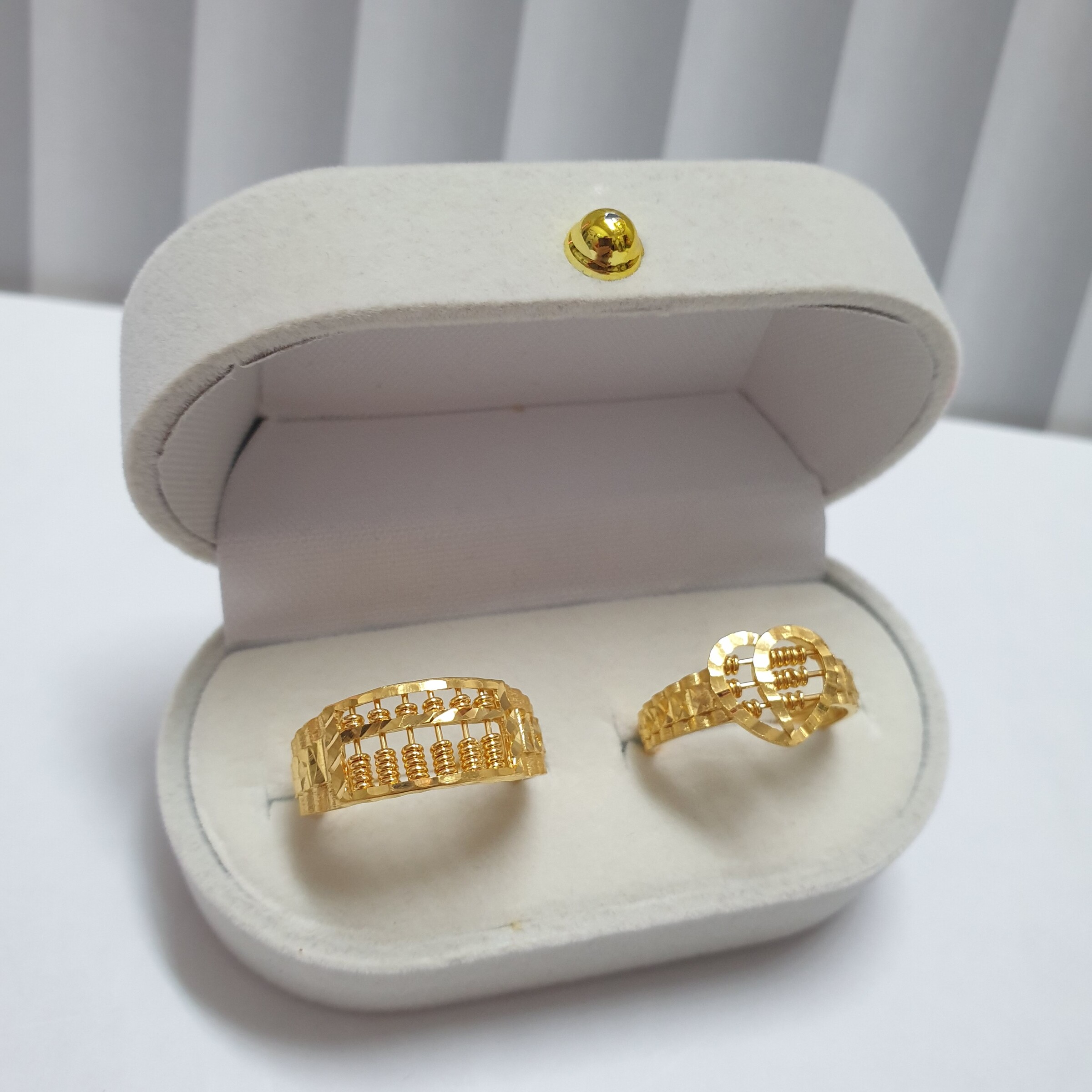 Heartwave Abacus Ring