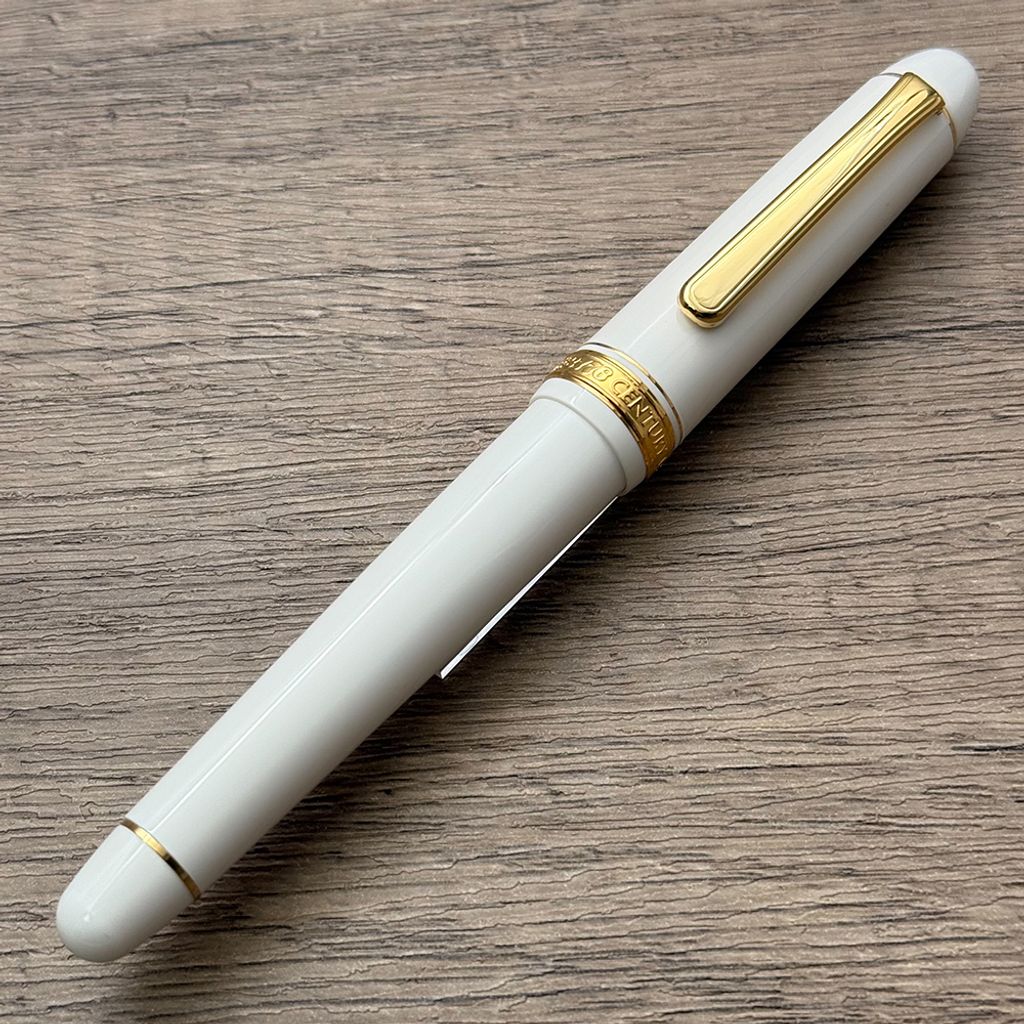 3776W