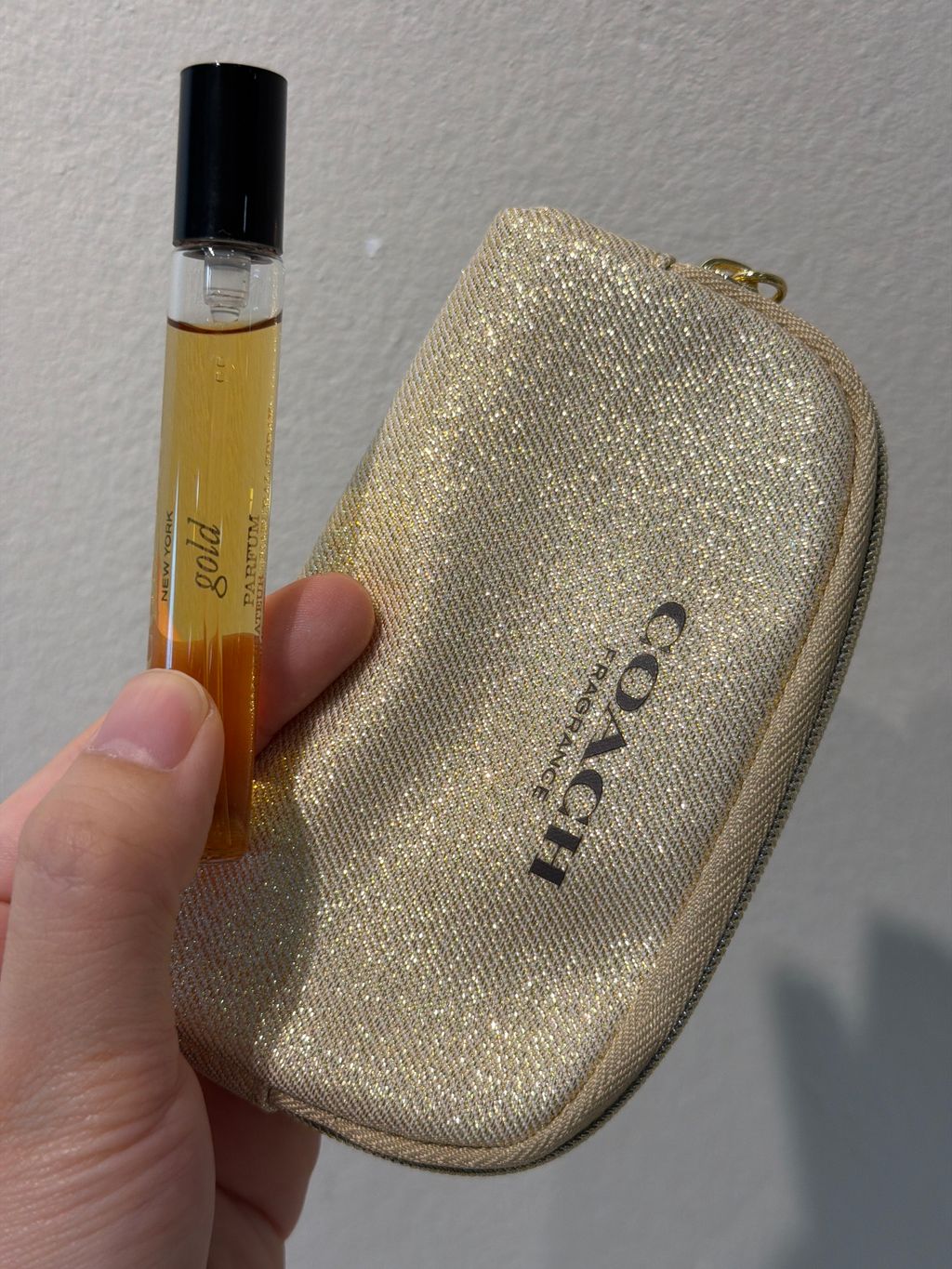 image_picker_94BE2D37-D1EE-4B30-AF85-62F7ACC561B5-8606-00000451930A4D25