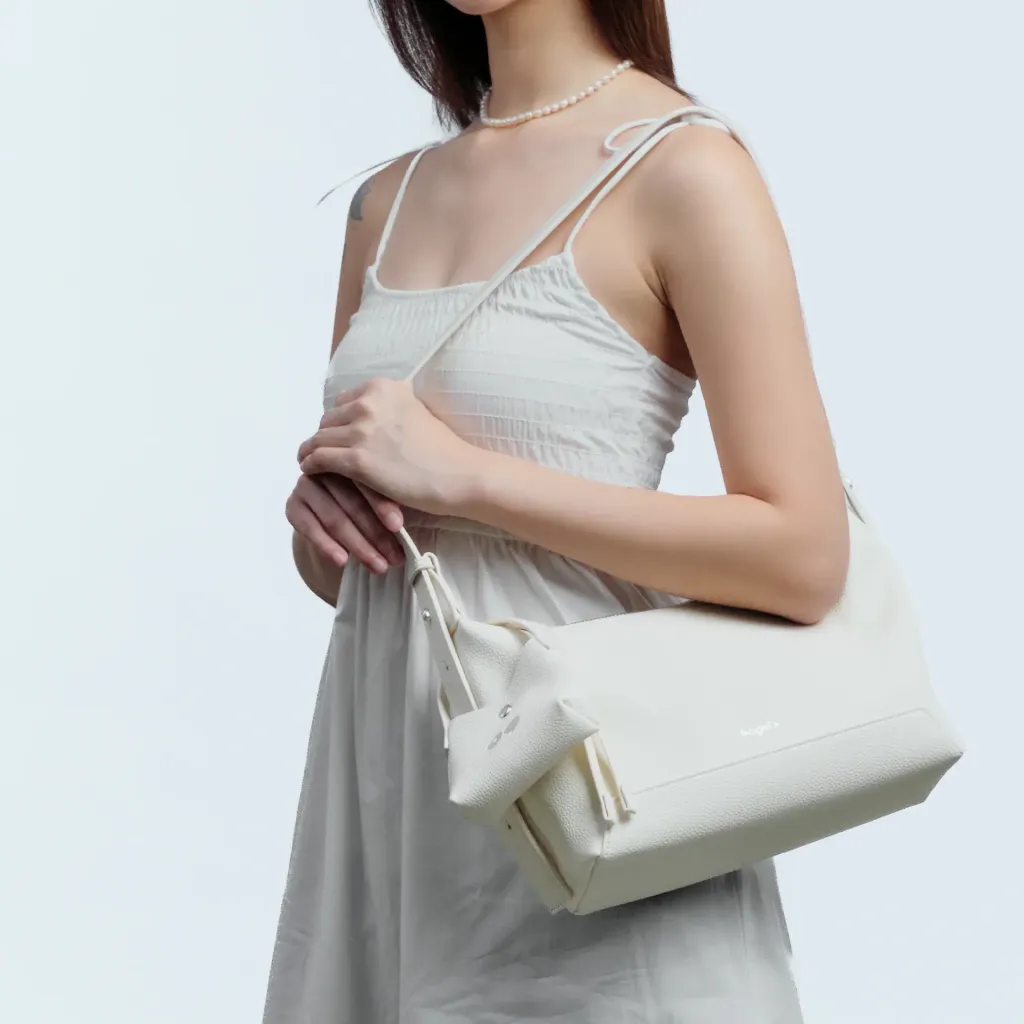 06_Grace_Dossier_-_4