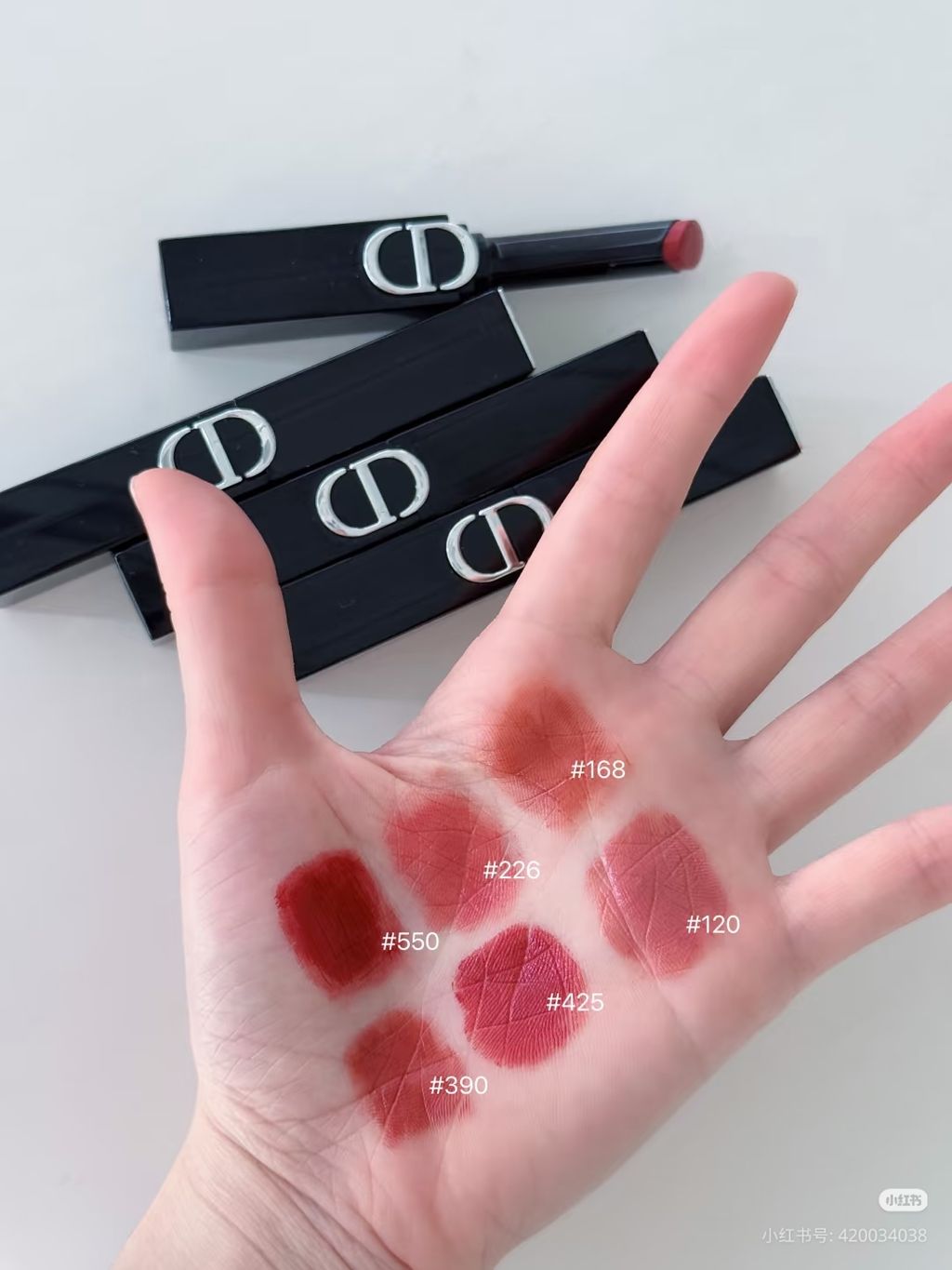 Camera_1040g3k831lavu4l5l2704a045hkmko16d12obl0