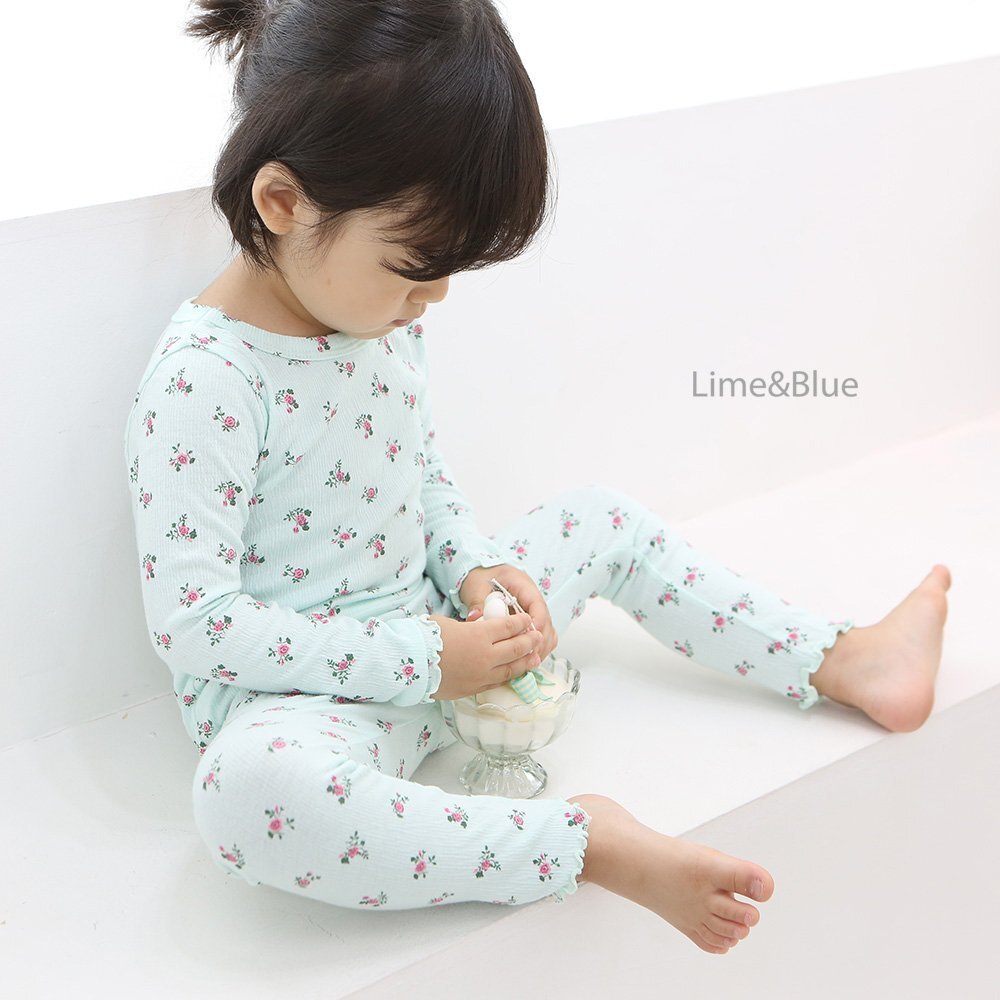 tw-11134207-81zth-menz8fa8j4zq6c