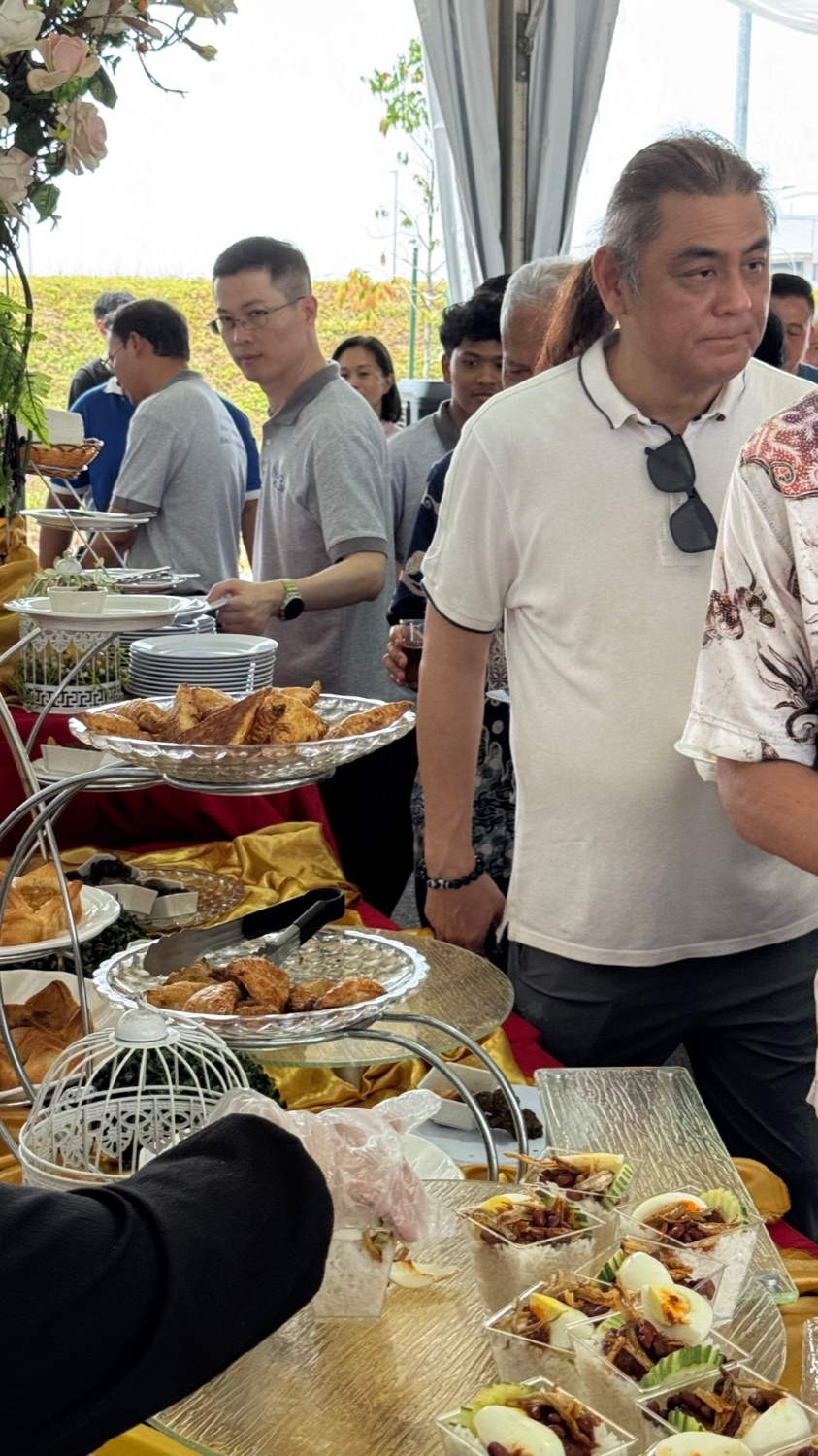 Lux Catering event food presentation