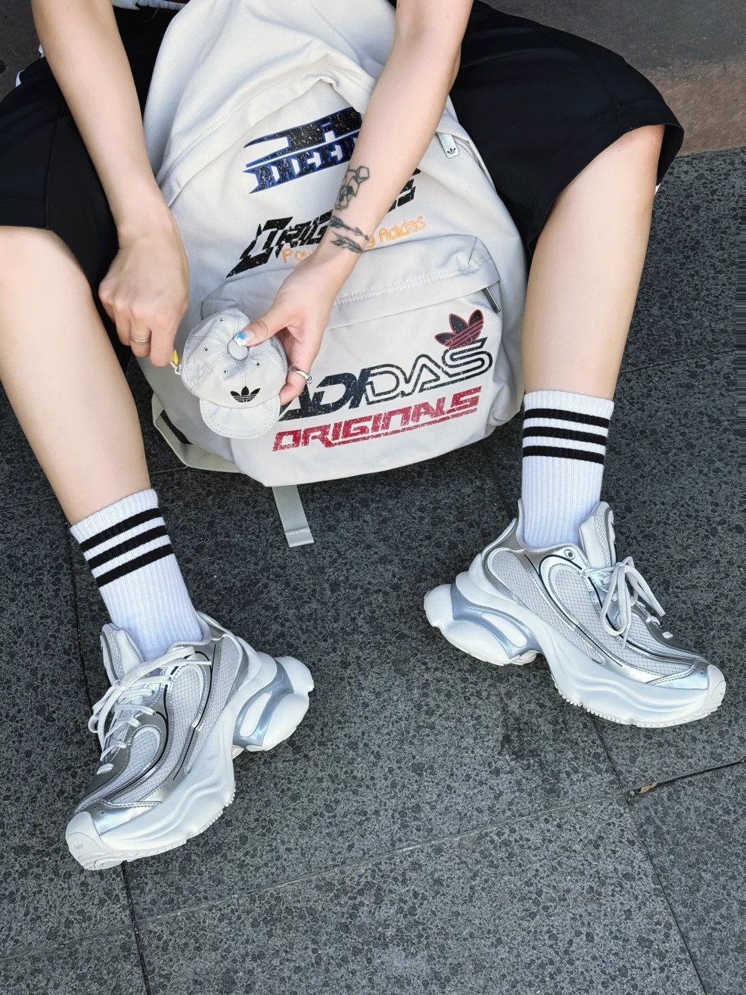 苍天，太纠结了！是显腿细的老爹鞋啊！_2_adidas Originals 鞋控蓝博士_来自小红书网页版