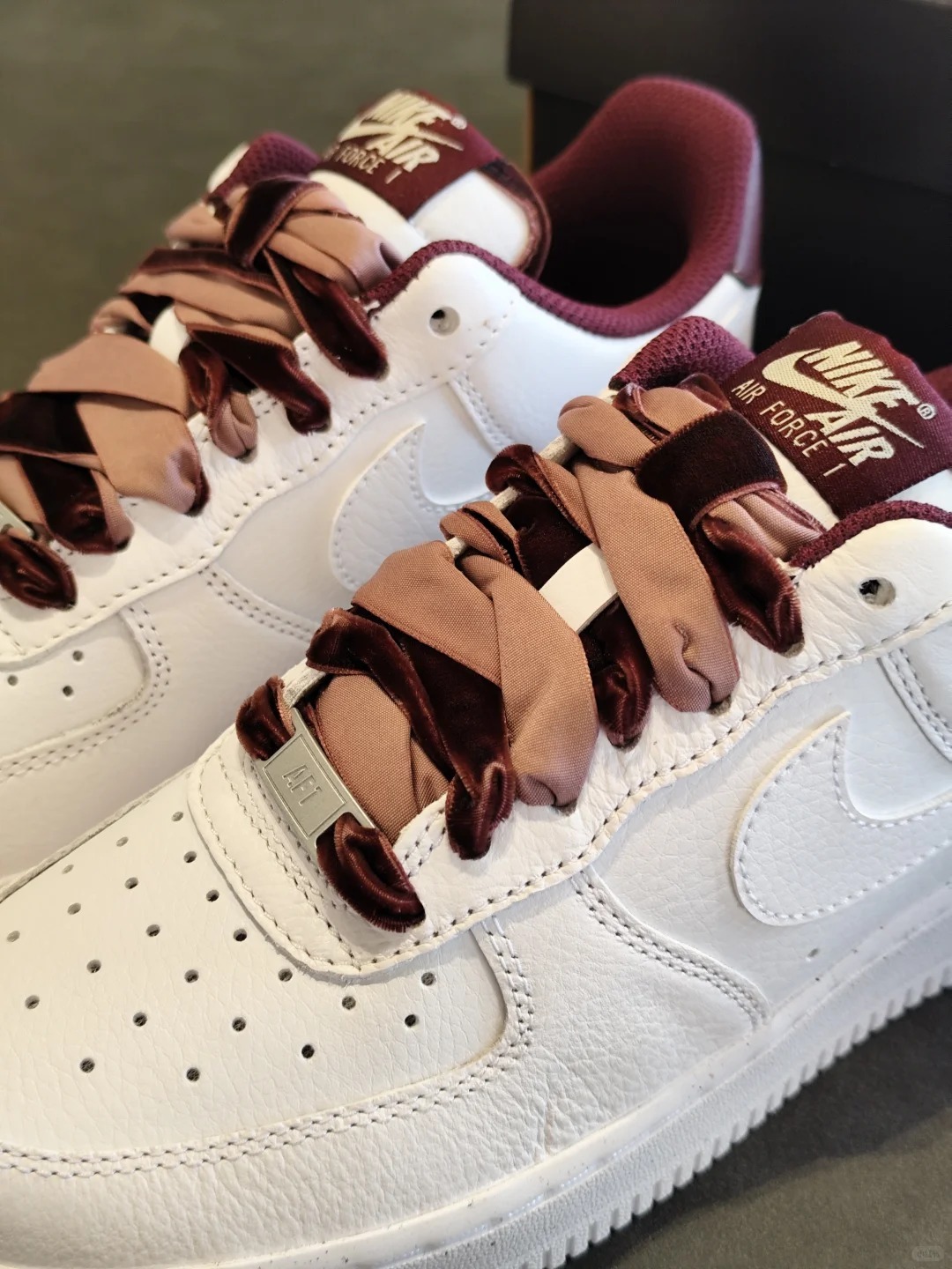 救命，这双AF1的丝绒鞋带也太会了吧！_3_昆明万象城Nike🐘（搬砖中）_来自小红书网页版