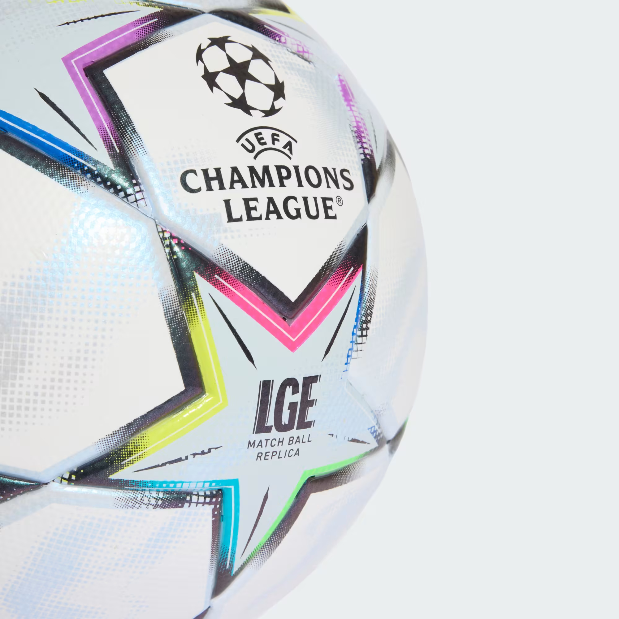 UEFA_Champions_League_26-27_League_Ball_White_KE9765_41_detail