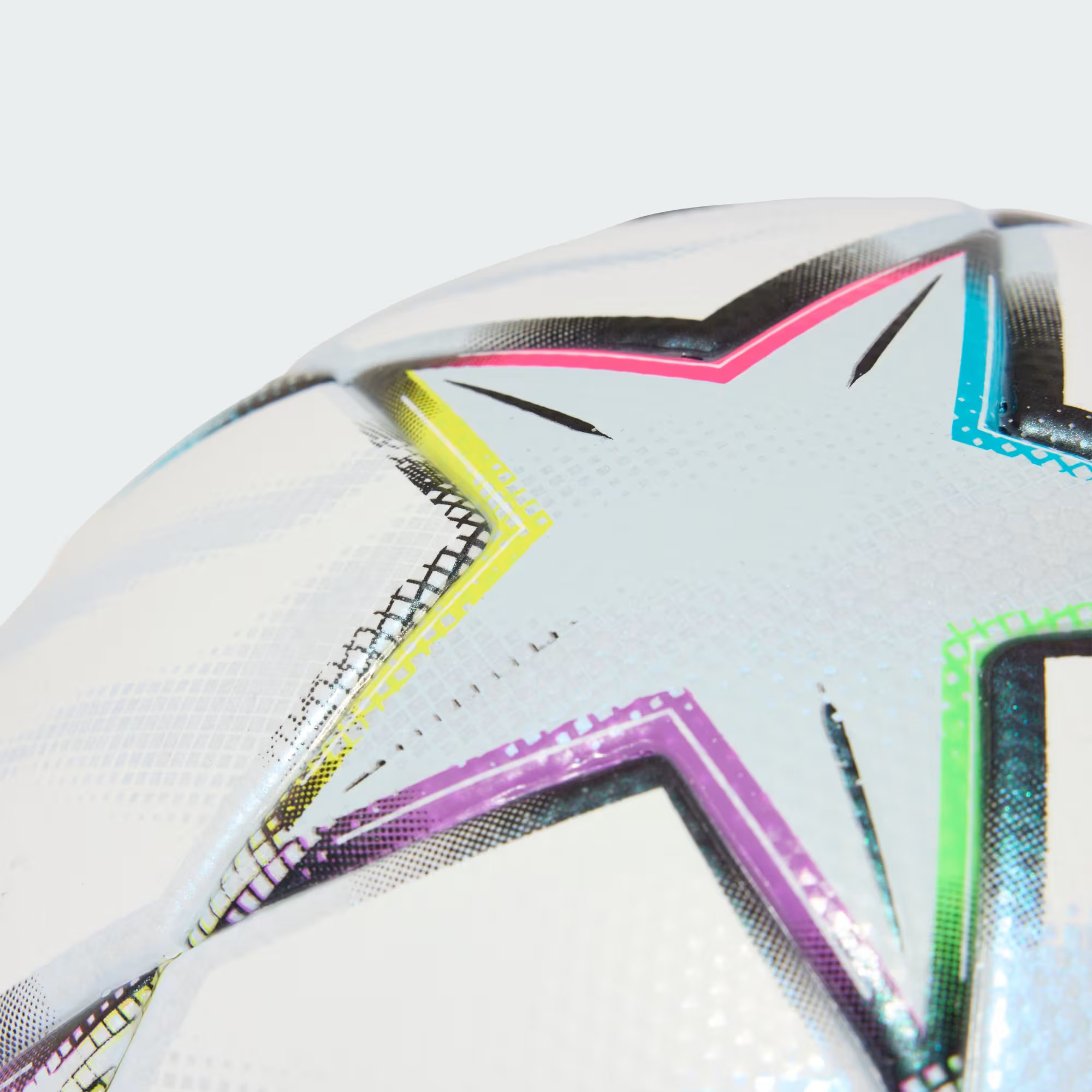 UEFA_Champions_League_26-27_League_Ball_White_KE9765_42_detail
