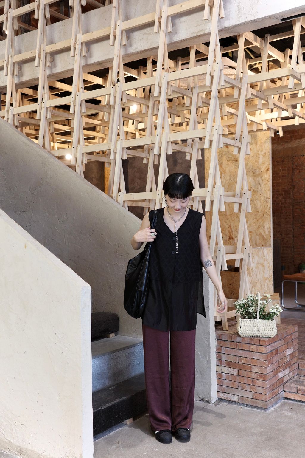 R0015438-1738384674428