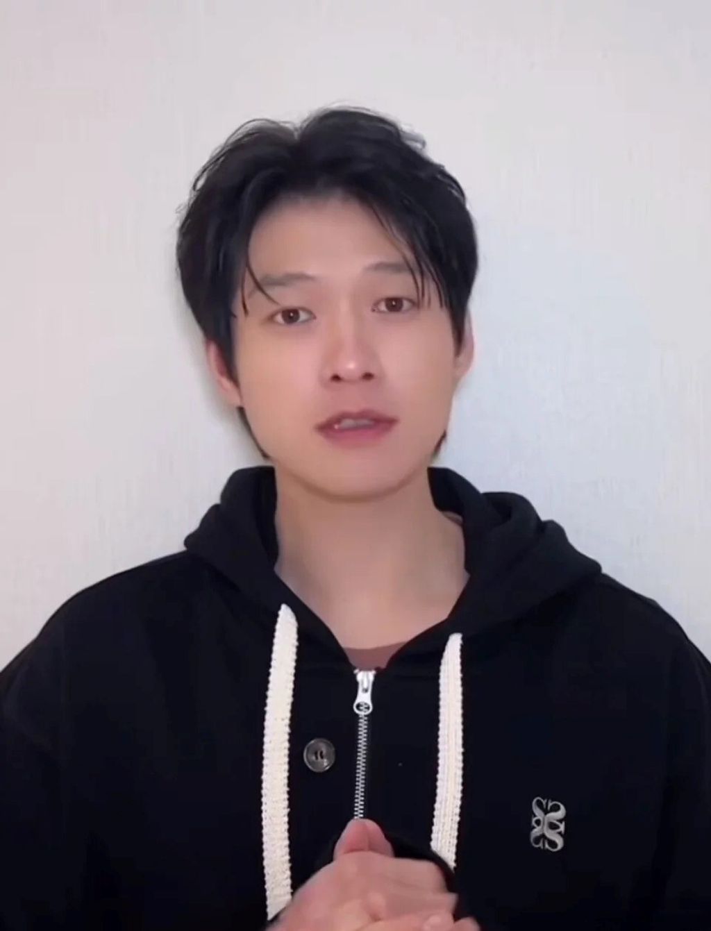 这外套是男神皮肤吗?_5_追星茄茄_来自小红书网页版