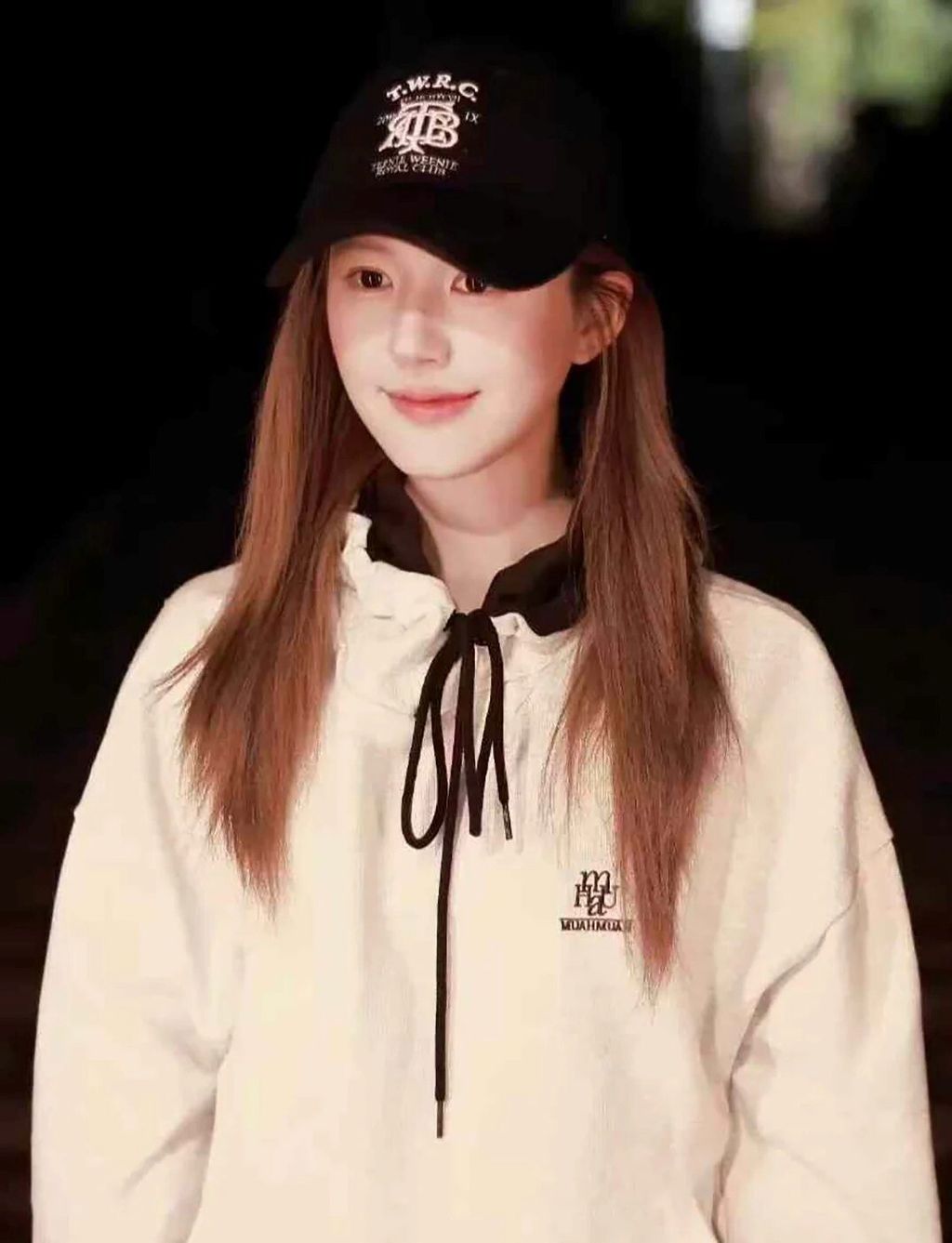 🇰🇷学生党百元get赵露思同款卫衣_2_梅花鹿小姐和一只鹿_来自小红书网页版