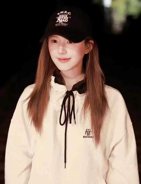 🇰🇷学生党百元get赵露思同款卫衣_2_梅花鹿小姐和一只鹿_来自小红书网页版