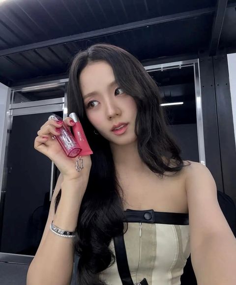 Jisoo🎀演唱會後台同款✨_5_Molly._.日韓Go_来自小红书网页版