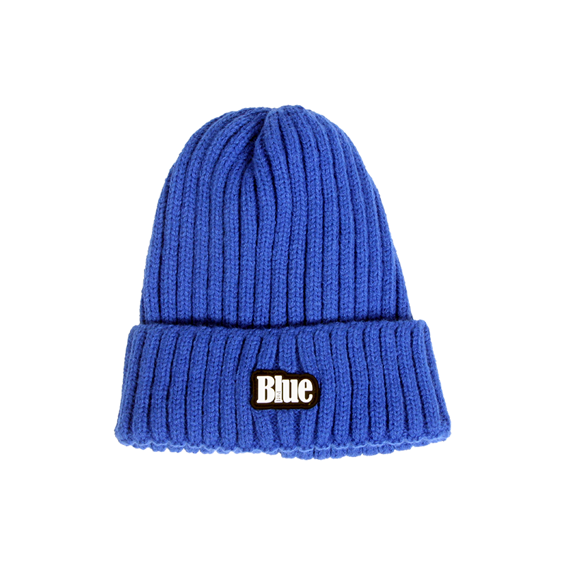 字母毛线帽-蓝色-人