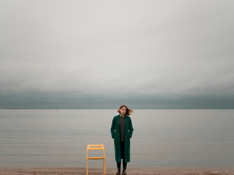 🧡 突然不想理人？【間歇性冷漠特徵】突然放空、不想回訊息都可能是！