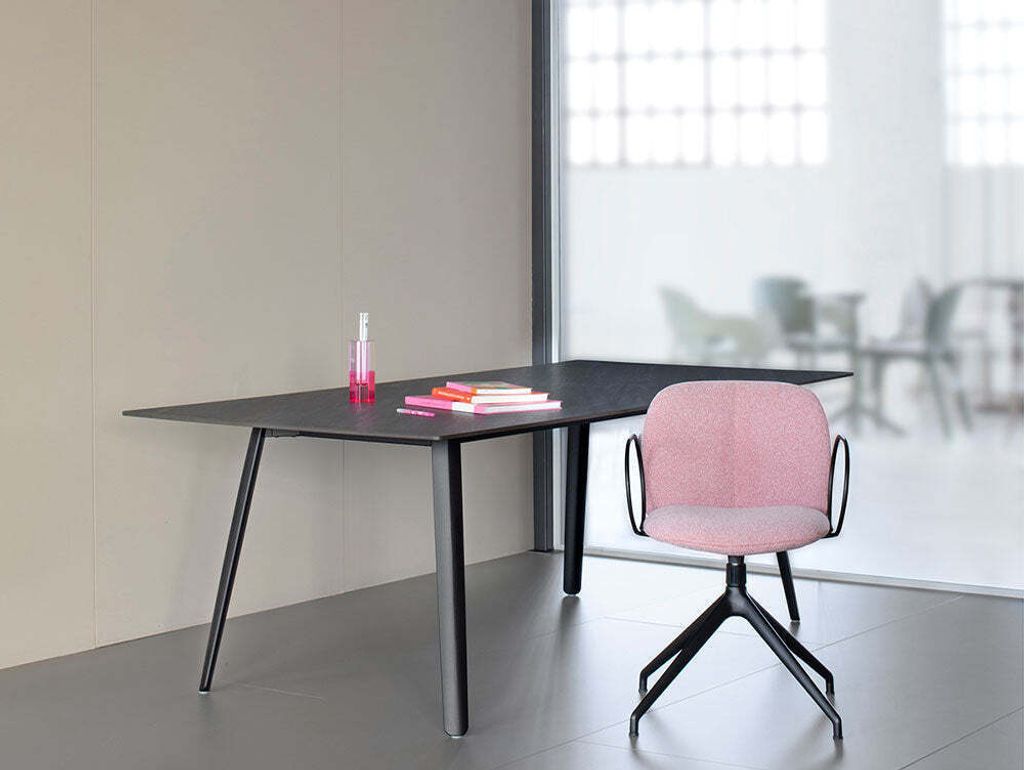 Squid-Table_28473c03-b608-4198-9d0d-0ef9b2cf5053_1800x1800