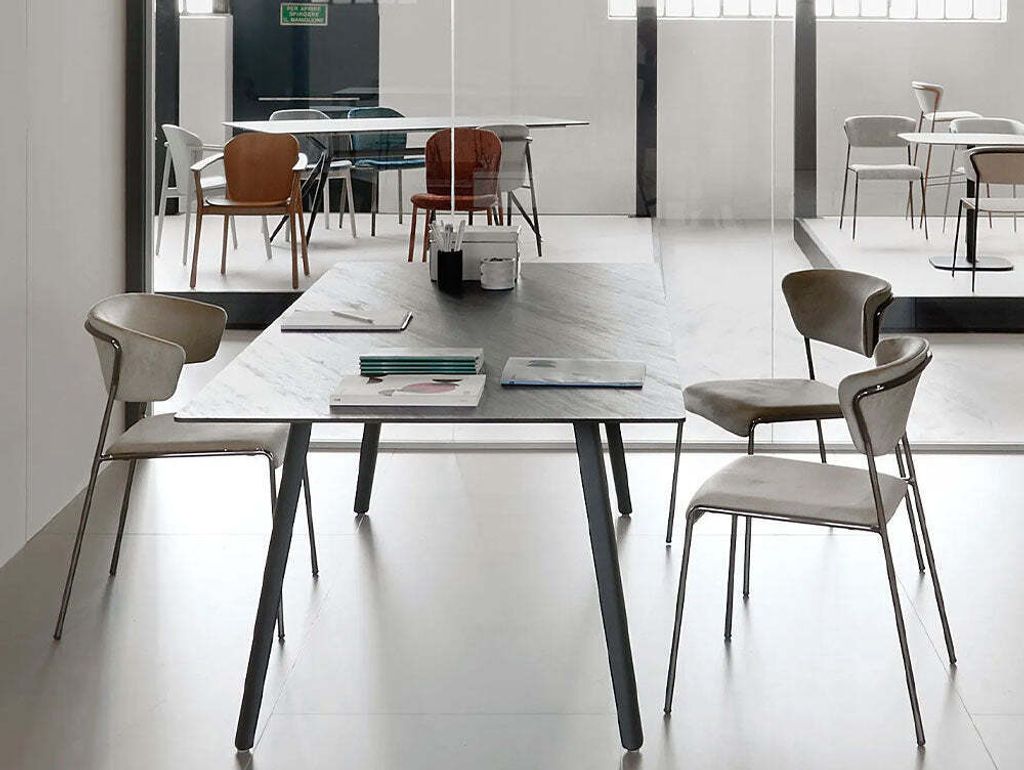 Squid-Meeting-Table_1800x1800