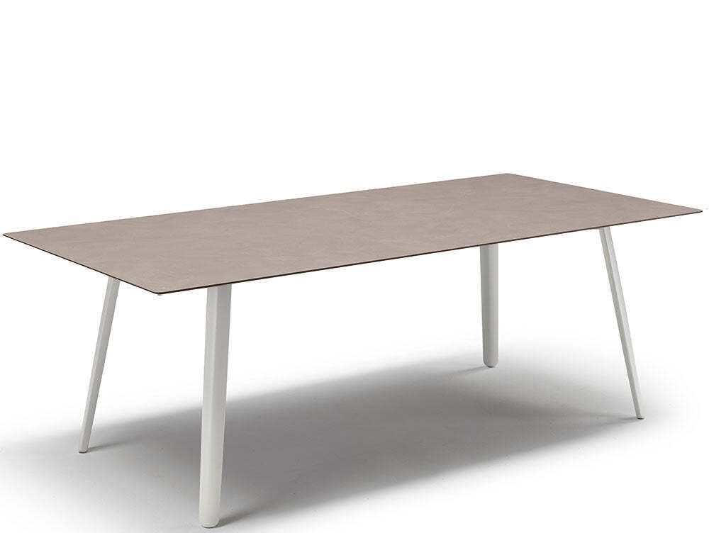 Squid-Extendable-Table_0f619293-46ba-4d50-9963-d86f5f90851c_1800x1800