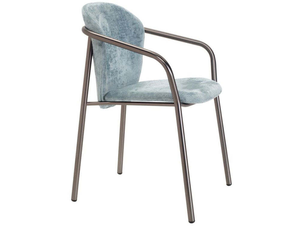 Finn-Uph-Armchair_1800x1800