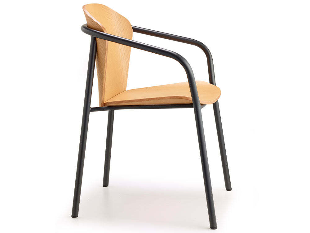 Finn-Armchair-3_1800x1800