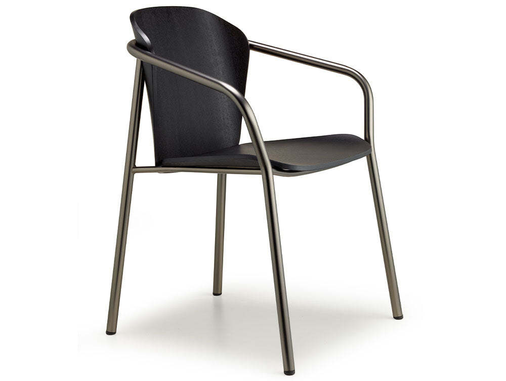 Finn-Armchair-6_1800x1800