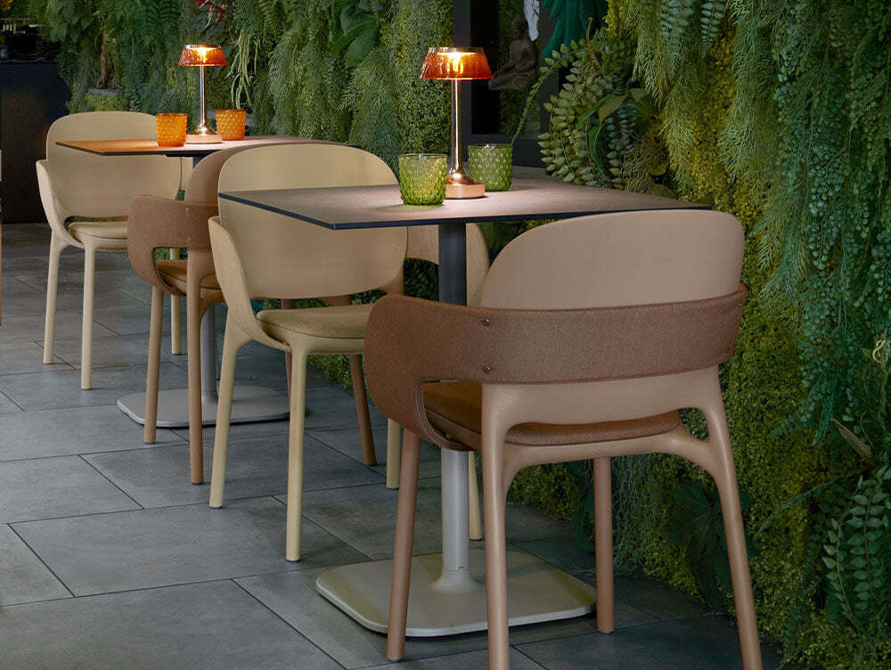 Hug-Tub-Chairs_1800x1800