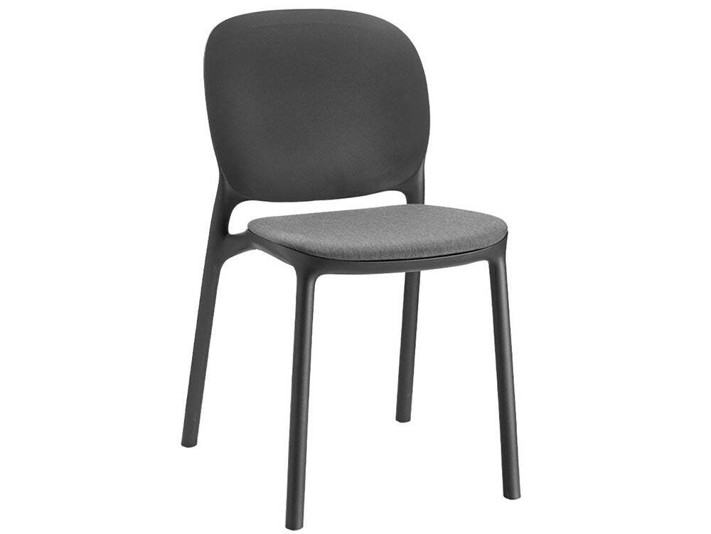 Hug-Uph-Chair_9814e41d-671b-424a-b9a4-c7f604906121_1800x1800