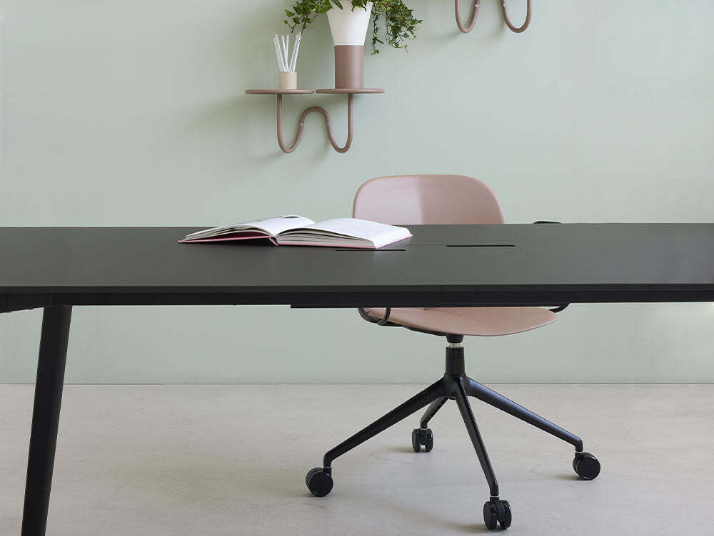 Mentha-Task-Chair_d1284dbd-e832-4cda-8d3a-b0936f801e58_1800x1800
